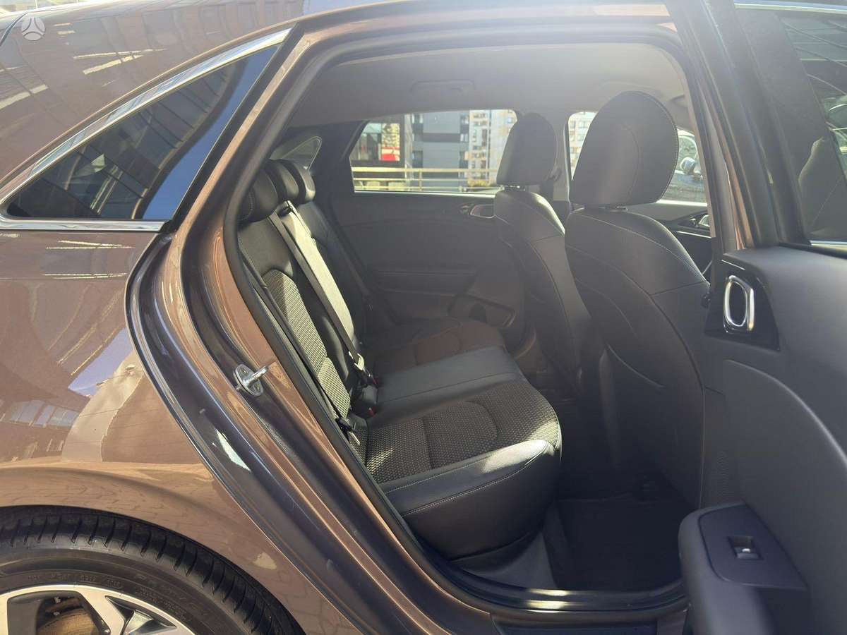 Kia Ceed, 1.4 l., Хэтчбек