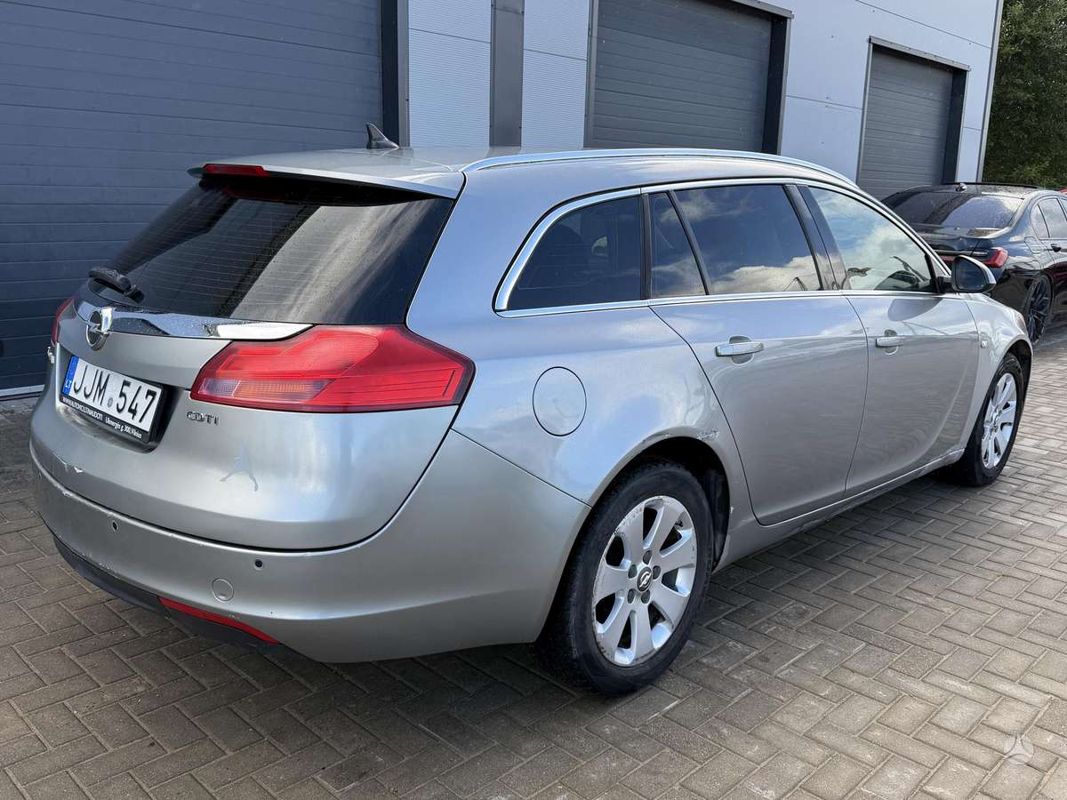 Opel Insignia, 2.0 l., Универсал