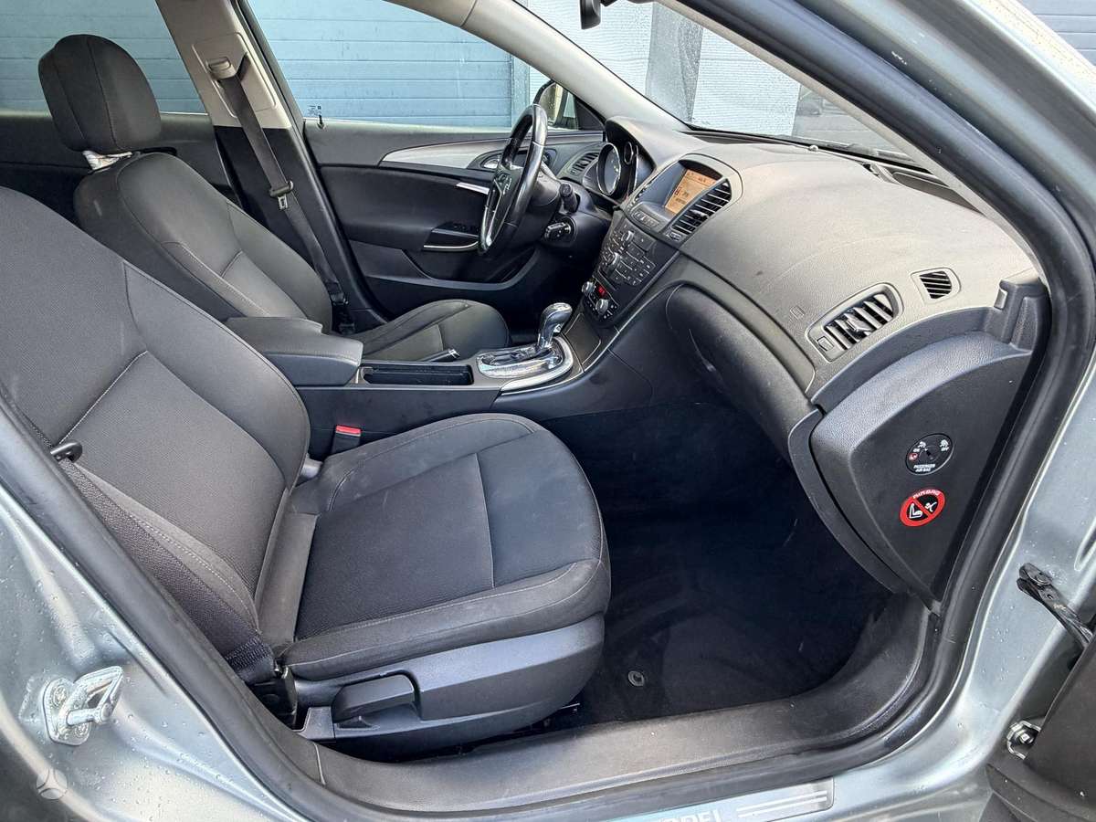 Opel Insignia, 2.0 l., Универсал
