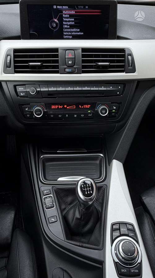 BMW 320, 2.0 l., universalas