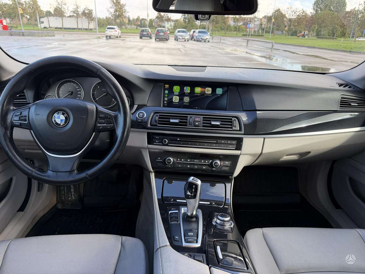 BMW 520, 2.0 l., Седан