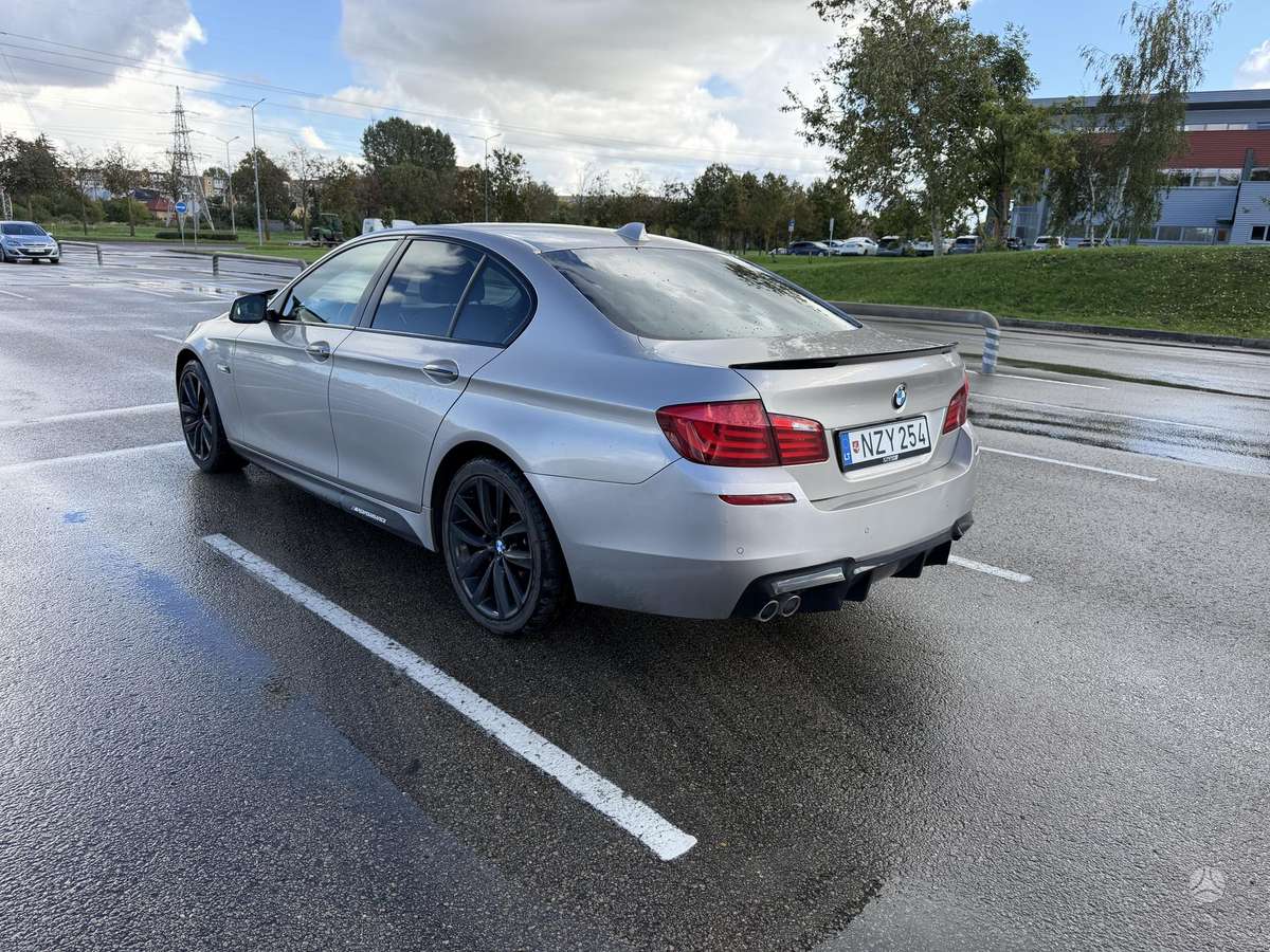 BMW 520, 2.0 l., Седан