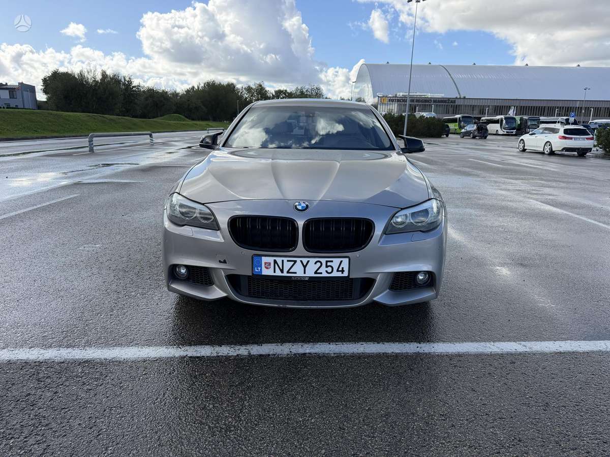 BMW 520, 2.0 l., Седан