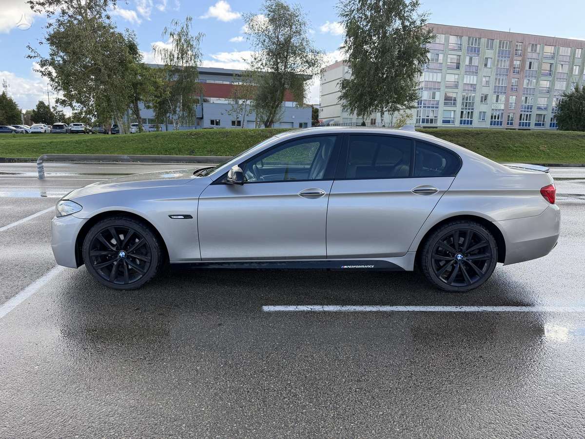 BMW 520, 2.0 l., Седан