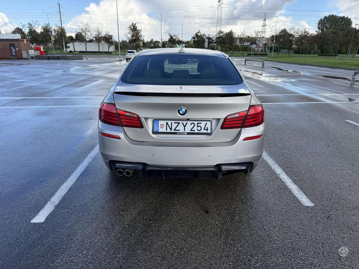 BMW 520, 2.0 l., Седан