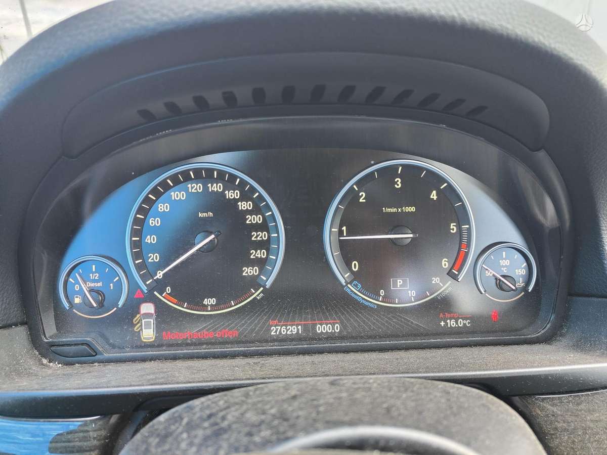 BMW 5 serija dalimis
