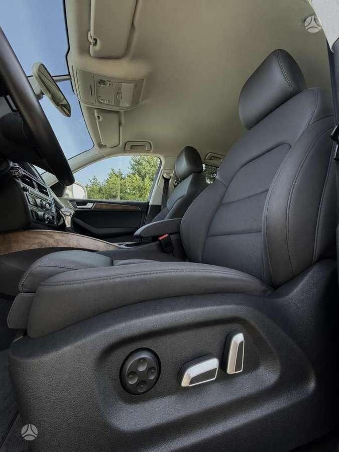 Audi Q5, 2.0 l., Внедорожник / Кроссовер