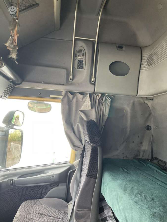 Scania 420, 2 спальных места