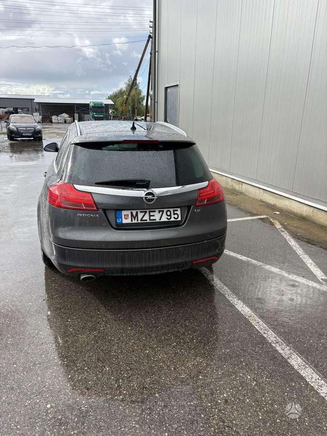 Opel Insignia, 2.0 l., Универсал