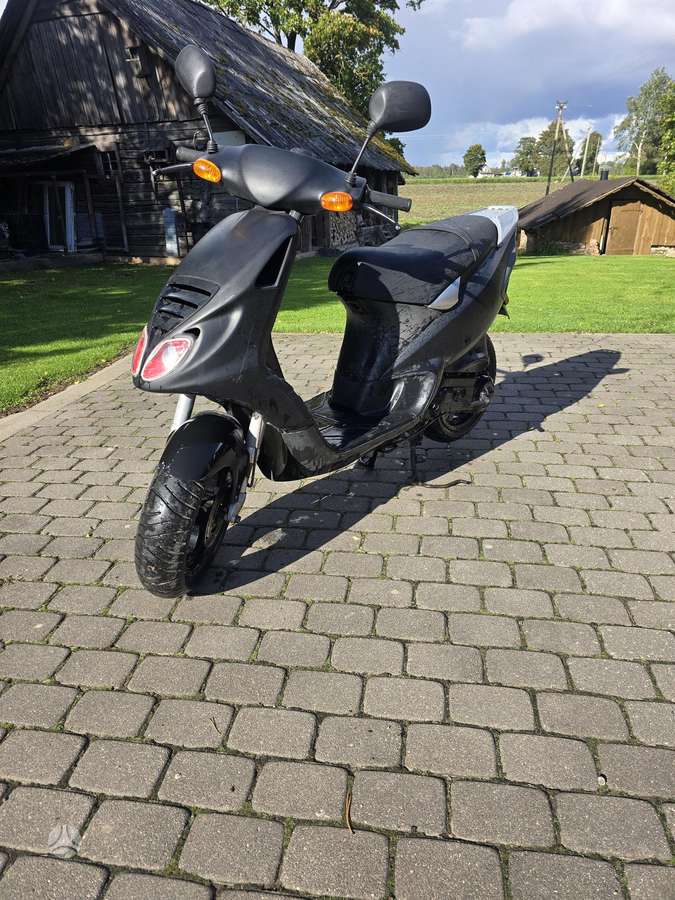 Piaggio NRG 49cc, scooters / mopeds