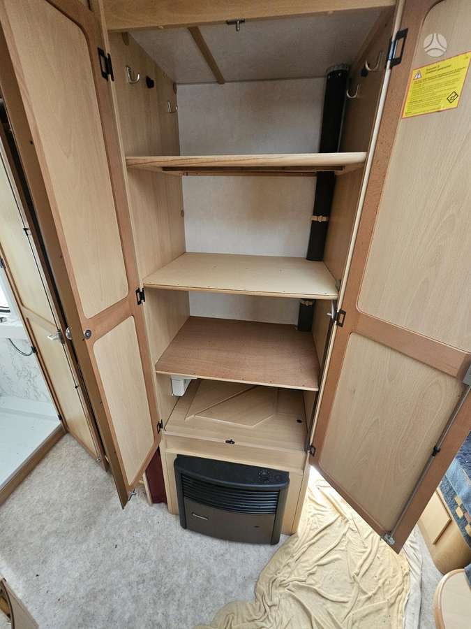 -Kita- TEC  490K 1, caravans