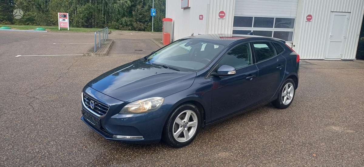 Volvo V40, 1.6 l., Хэтчбек