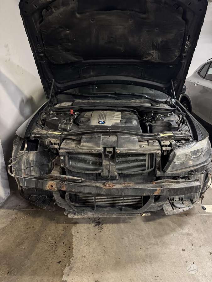 BMW 330, 3.0 l., wagon