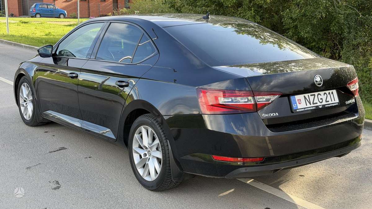 Skoda Superb, 2.0 l., hatchback