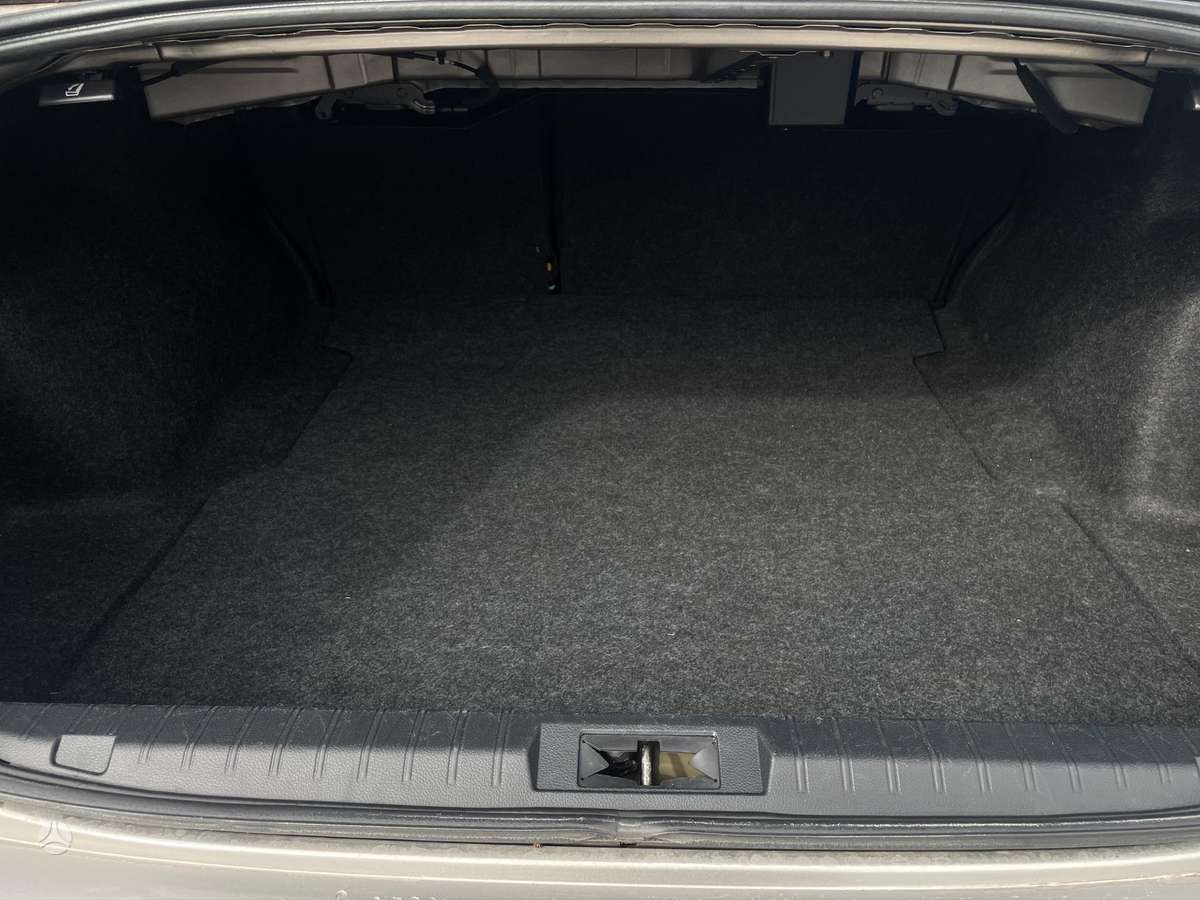Subaru Legacy, 2.5 l., Седан