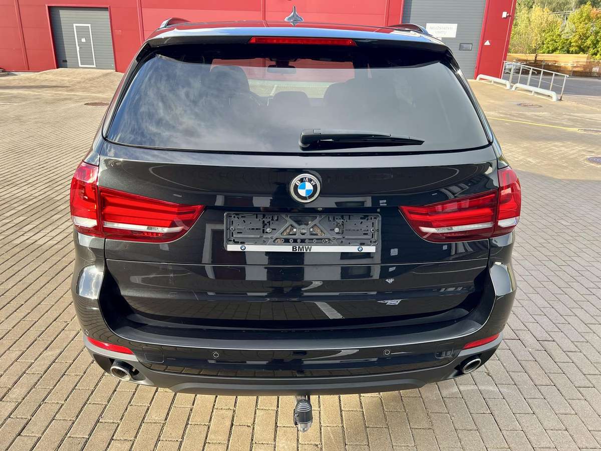 BMW X5, 2.0 l., off-road / crossover
