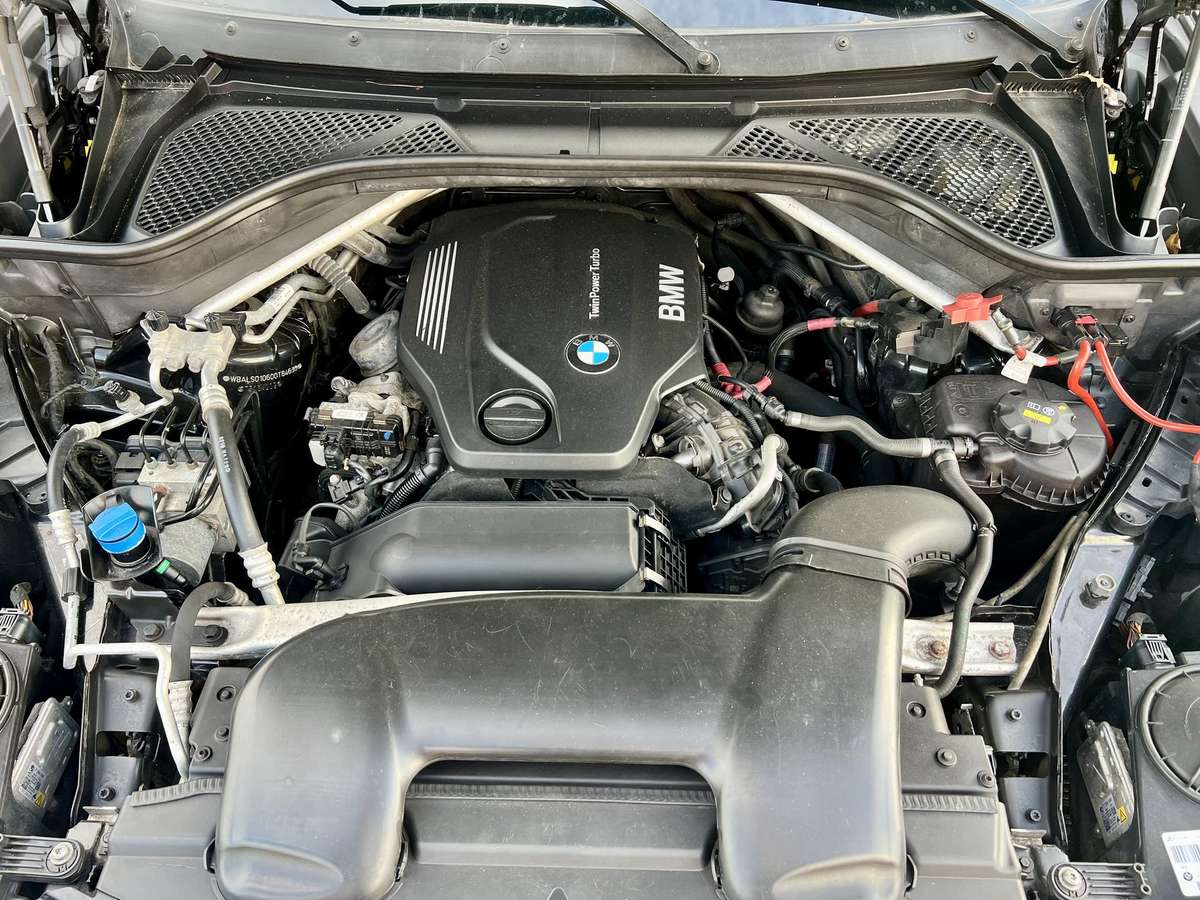 BMW X5, 2.0 l., off-road / crossover