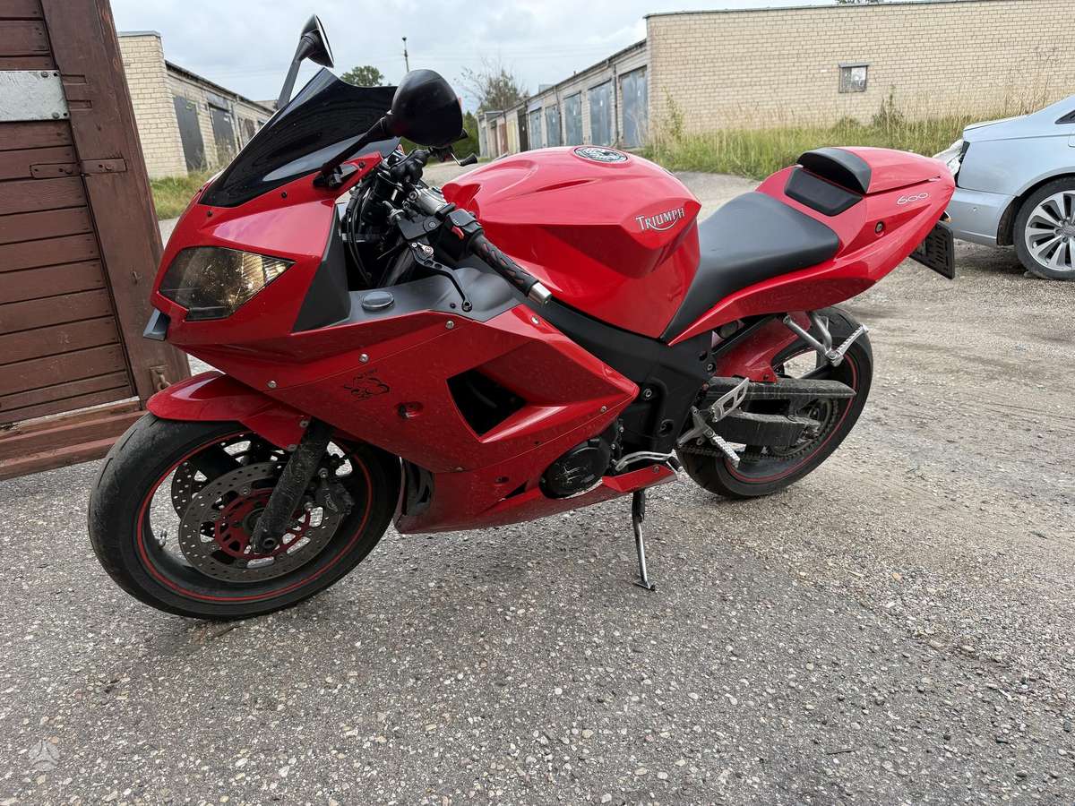 Triumph Daytona 600cc, superbikes