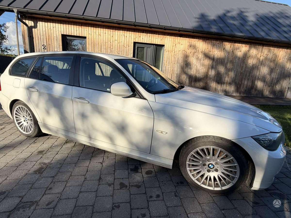 BMW 320, 2.0 l., wagon