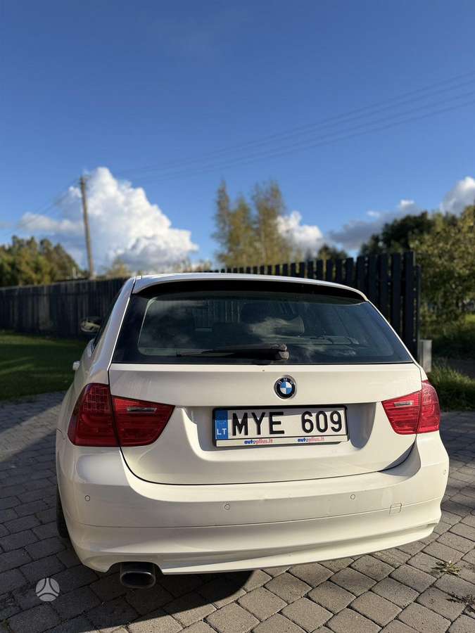 BMW 320, 2.0 l., wagon