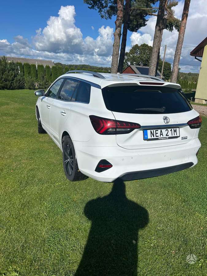 MG MG5, 61 kWh, universalas