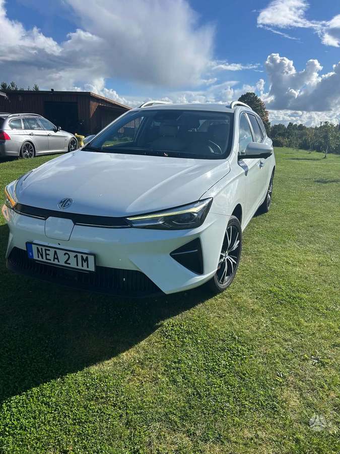 MG MG5, 61 kWh, universalas