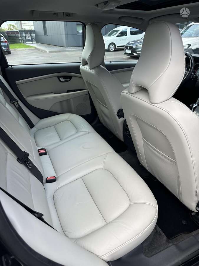 Volvo V70, 2.0 l., Универсал
