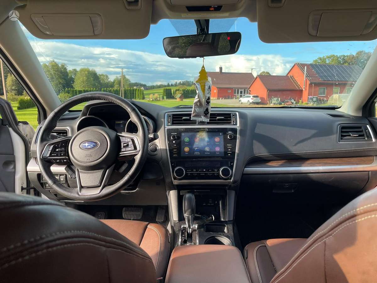 Subaru Outback, 3.6 l., mpv / minivan