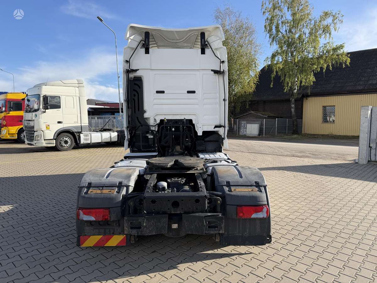 MAN TGX 18.470, 2 miegamosios vietos