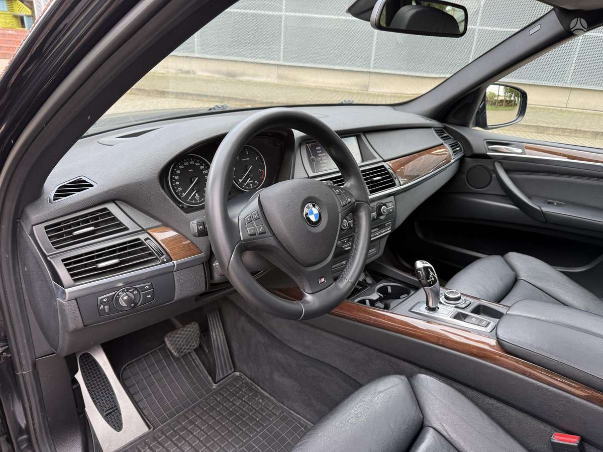 BMW X5, 3.0 l., Внедорожник / Кроссовер