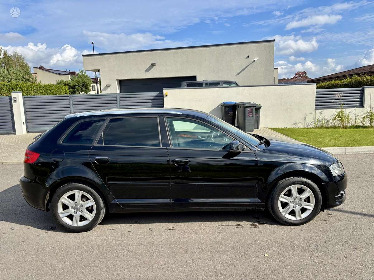 Audi A3, 1.8 l., Хэтчбек