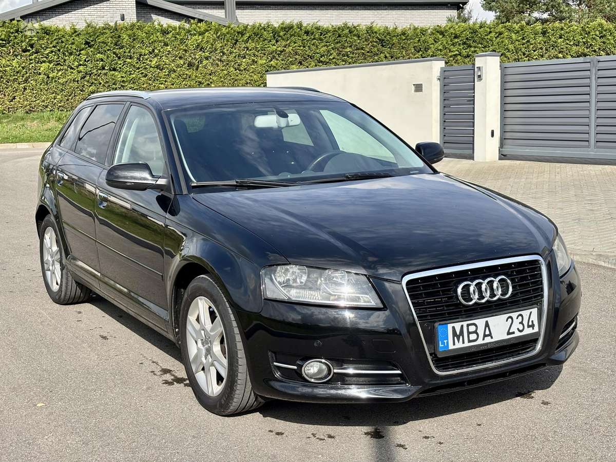 Audi A3, 1.8 l., Хэтчбек