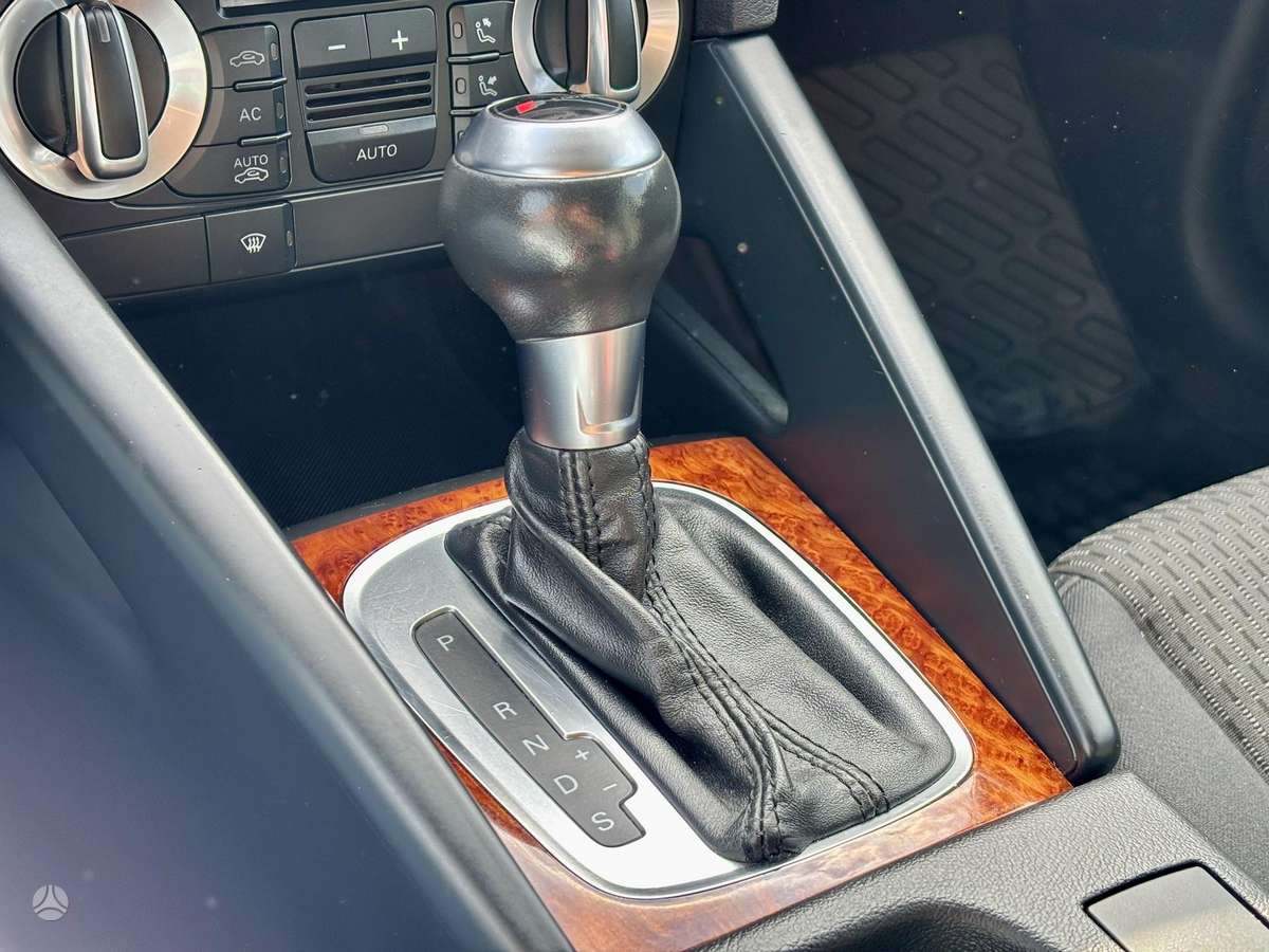 Audi A3, 1.8 l., Хэтчбек