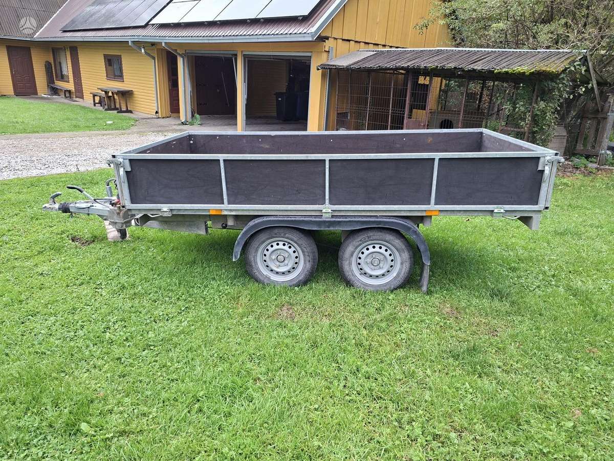 -Kita- Domantas, passenger car trailers