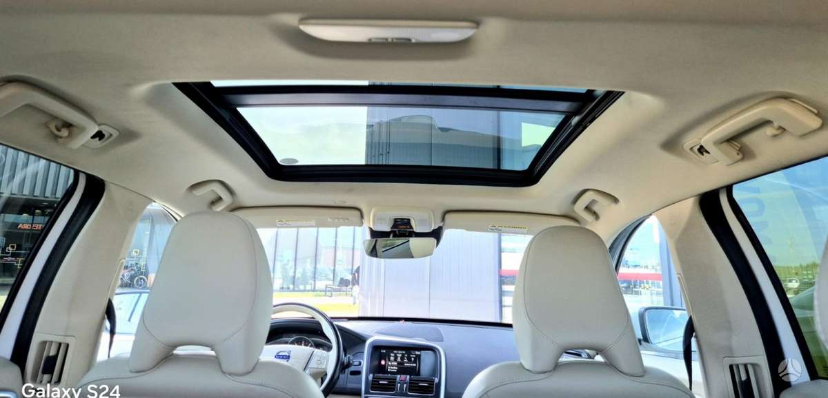 Volvo XC60, 2.0 l., Внедорожник / Кроссовер