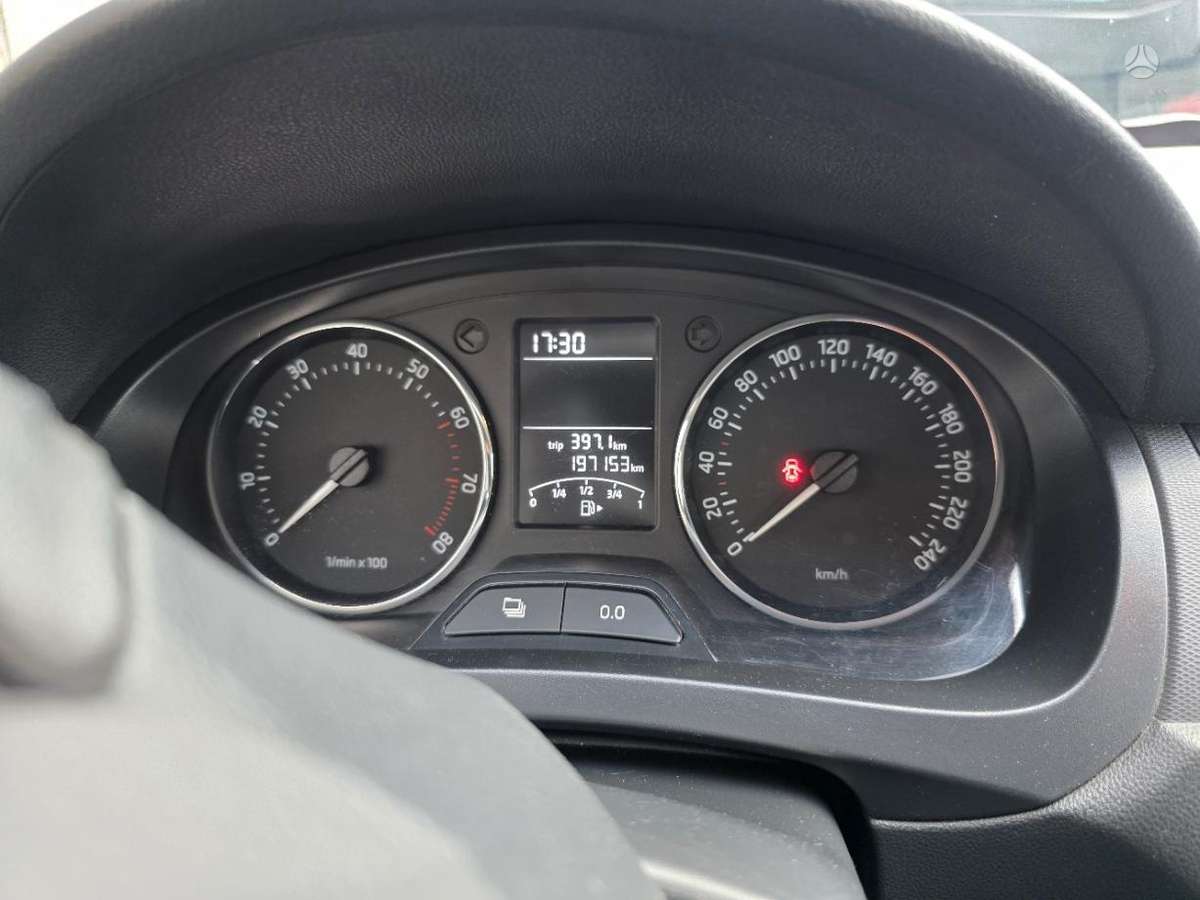 Skoda Rapid, 1.2 l., Хэтчбек