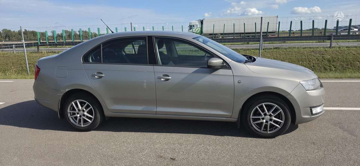 Skoda Rapid, 1.2 l., Хэтчбек