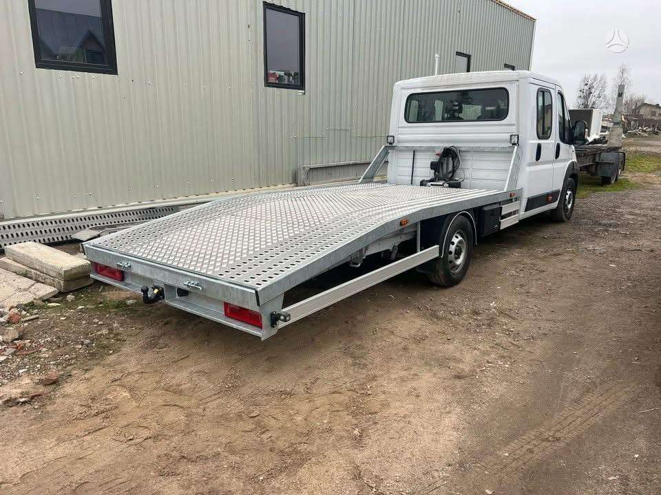 Iveco Daily, auto transporters