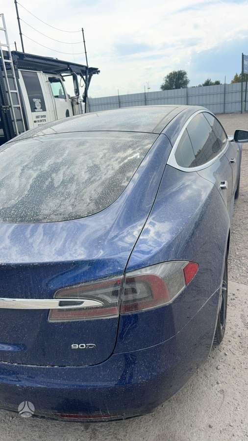 Tesla Model S, 90 кВт·ч, Хэтчбек