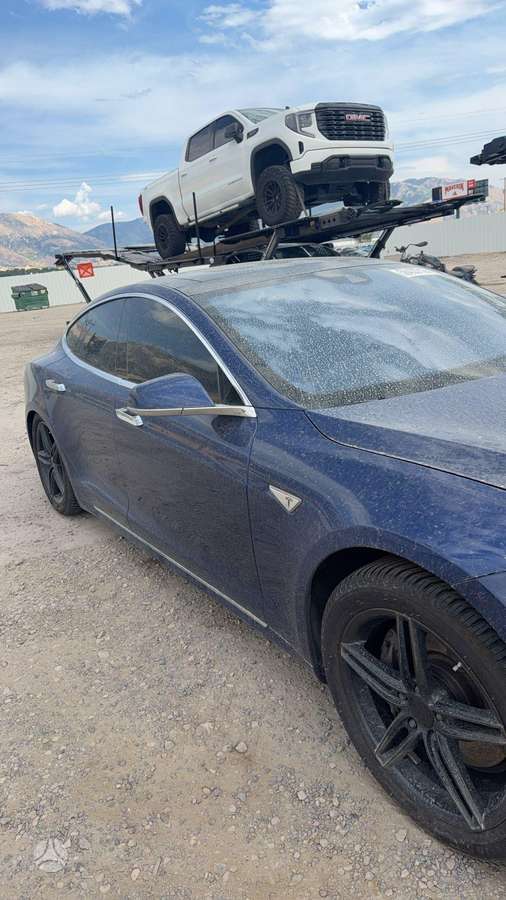 Tesla Model S, 90 kWh, hatchback