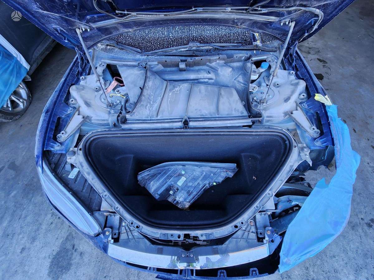 Tesla Model S, 90 кВт·ч, Хэтчбек