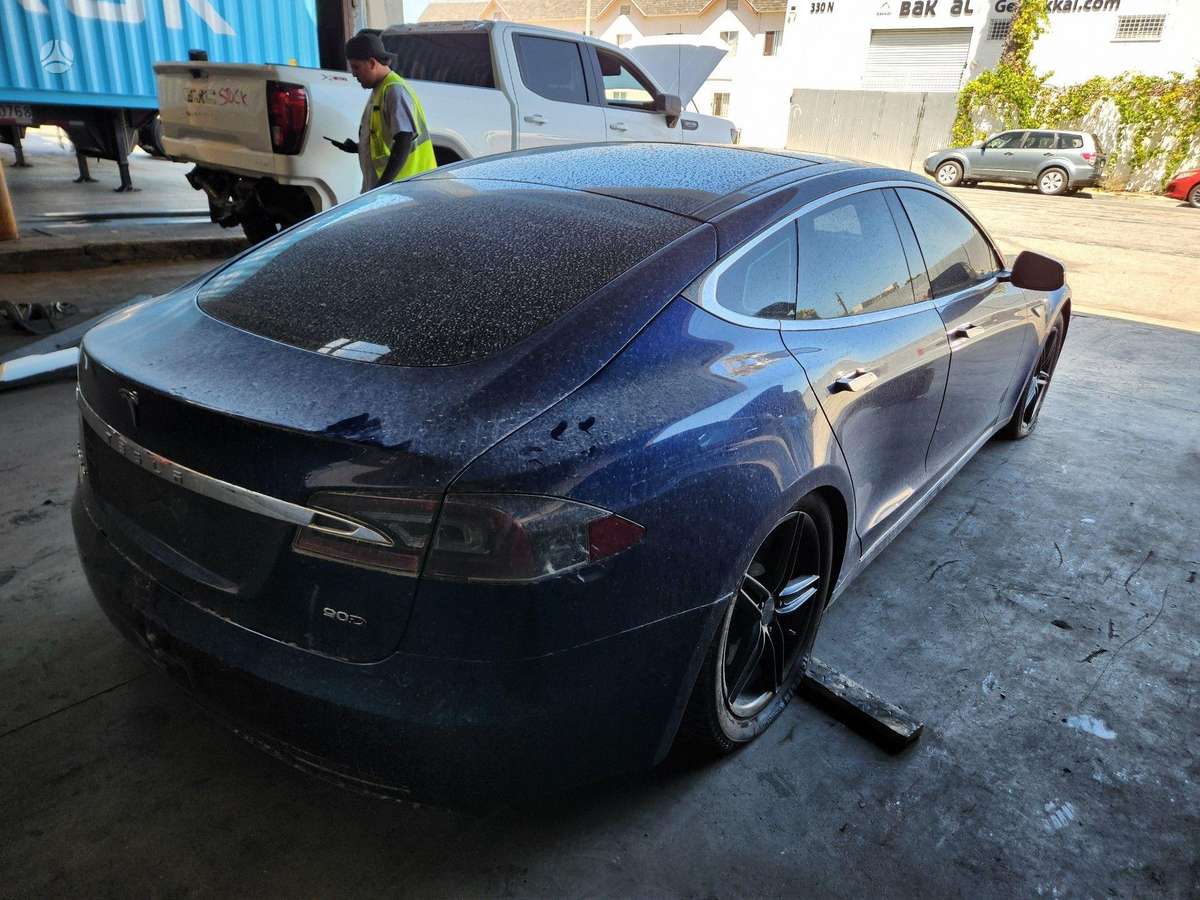 Tesla Model S, 90 kWh, hečbekas