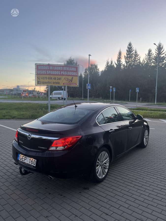 Opel Insignia, 2.0 l., Седан