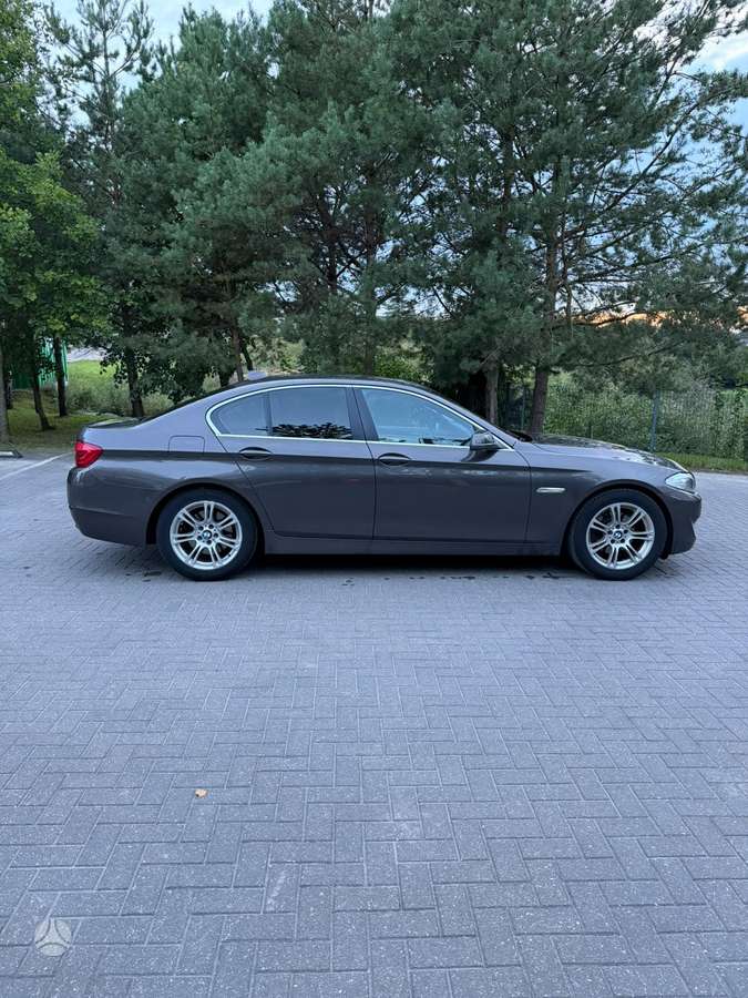 BMW 523, 3.0 l., Седан