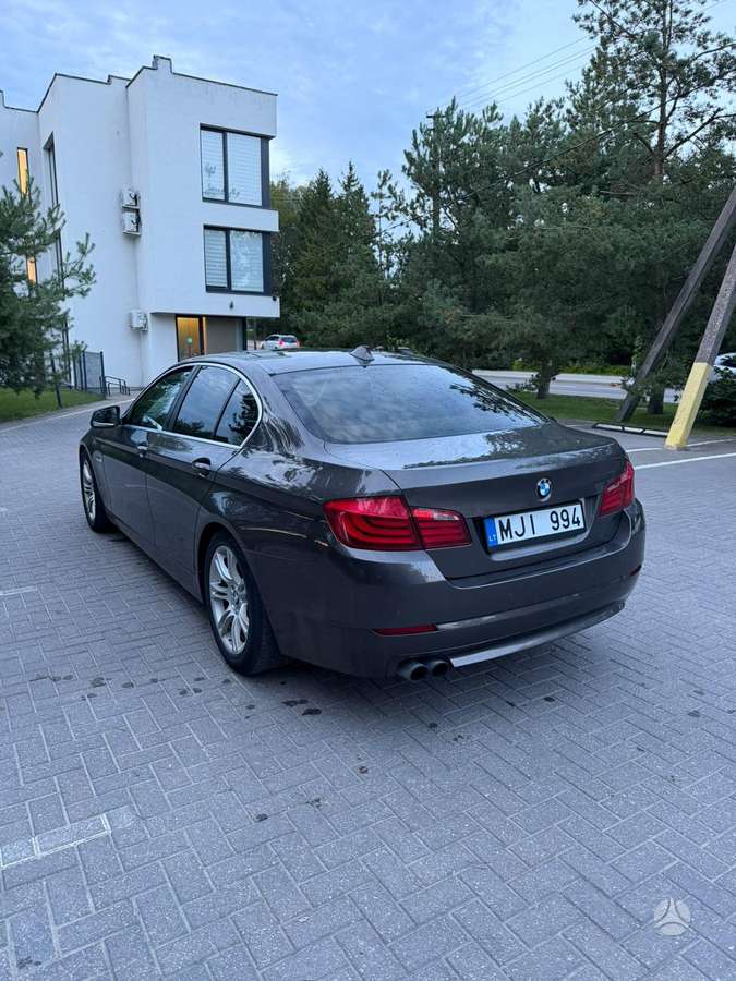 BMW 523, 3.0 l., Седан