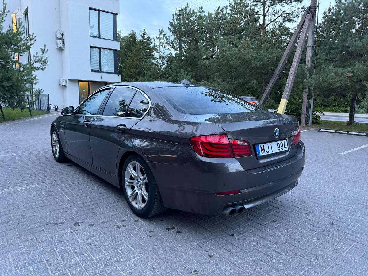 BMW 523, 3.0 l., Седан