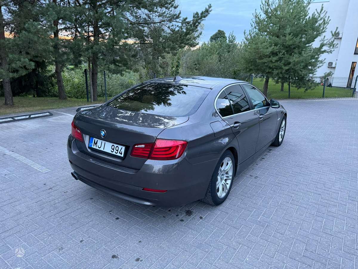 BMW 523, 3.0 l., Седан