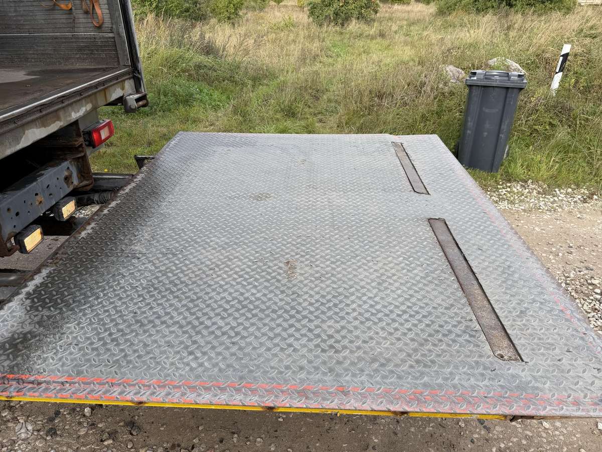 Volvo FM330 6x2 Open side, box trucks / box vans