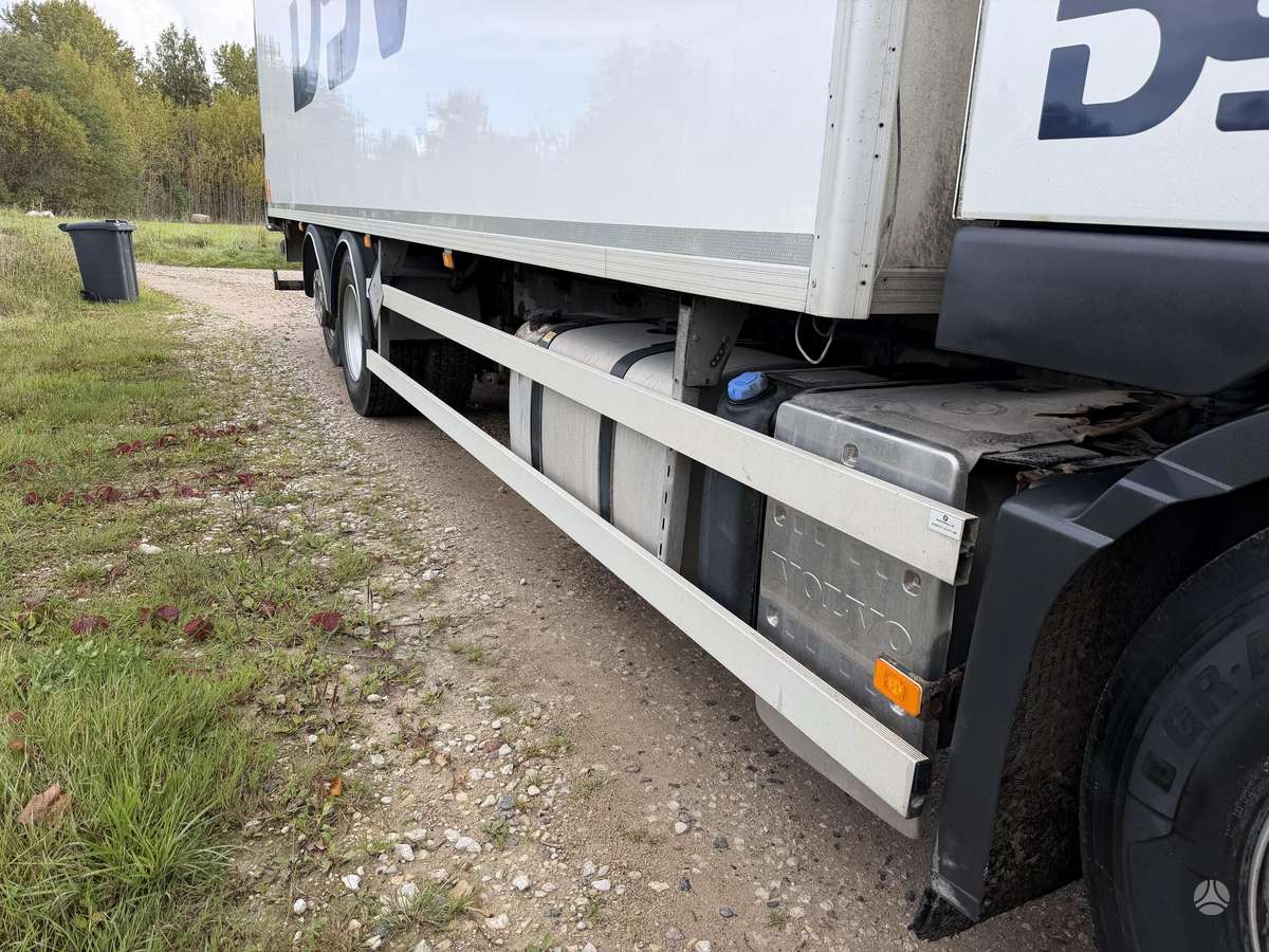 Volvo FM330 6x2 Open side, box trucks / box vans