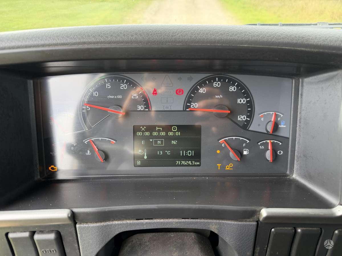 Volvo FM330 6x2 Open side, box trucks / box vans